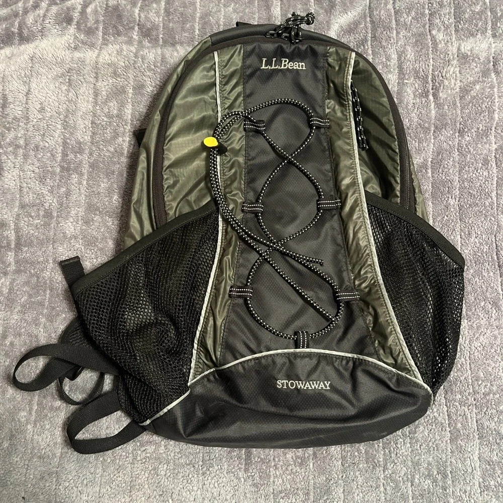 LL Bean Stowaway Backpack Daypack 20L Black Hiking Travel Packable 0DRY3
